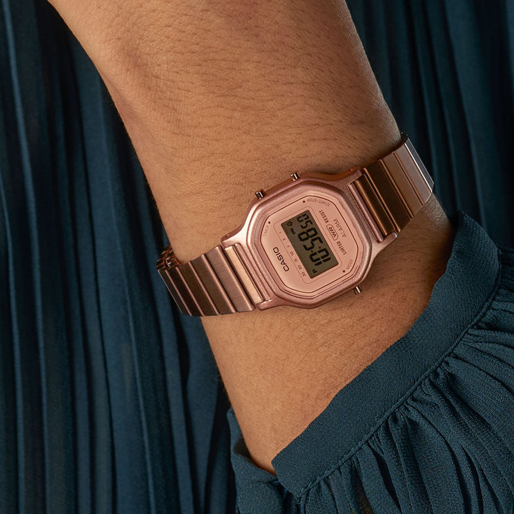 CASIO VINTAGE MINI DIGITAL WATCH